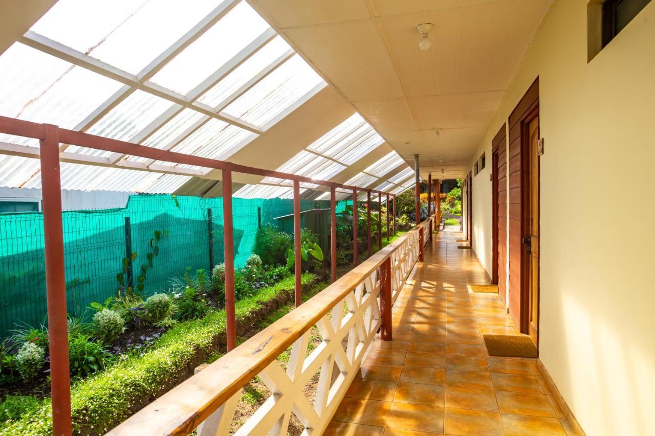 Hostal Uruhao Ханга-Роа Экстерьер фото